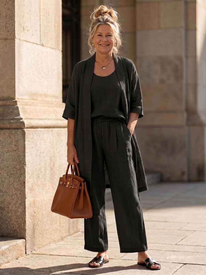 Evadne | Kolmiosainen rento toppi ja housut -setti