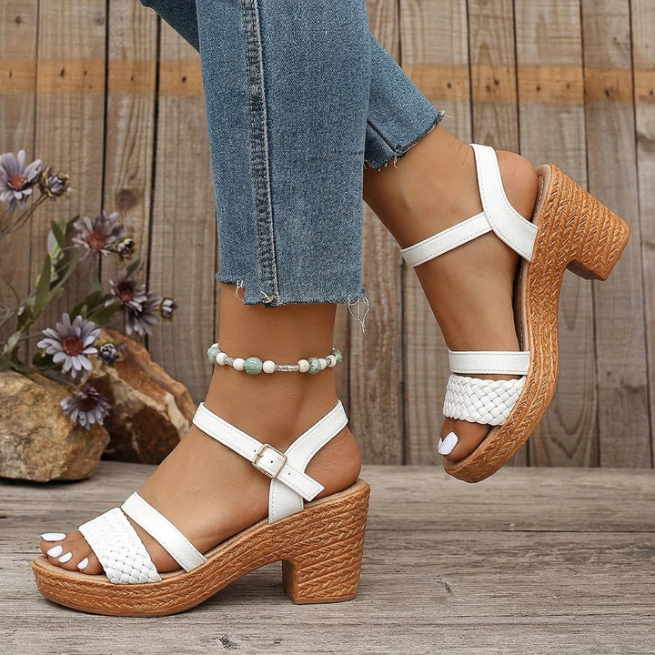 Paloma | Kierretty Sandalit