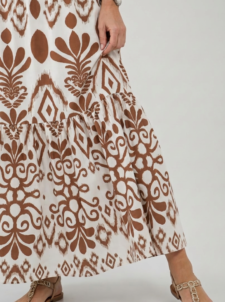 Marlow | Lyhyet liehuvat hihat, flare-hameen midi-mekko