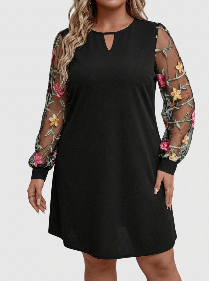 Tamsin – Elegantti V-pääntie kukkamekko