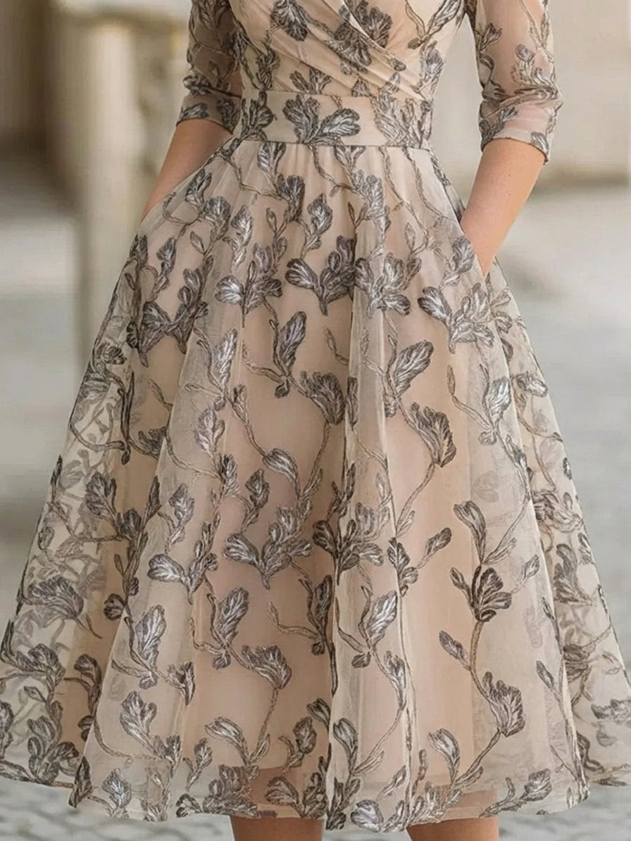 Demi - Klassinen Elegantti Mekko
