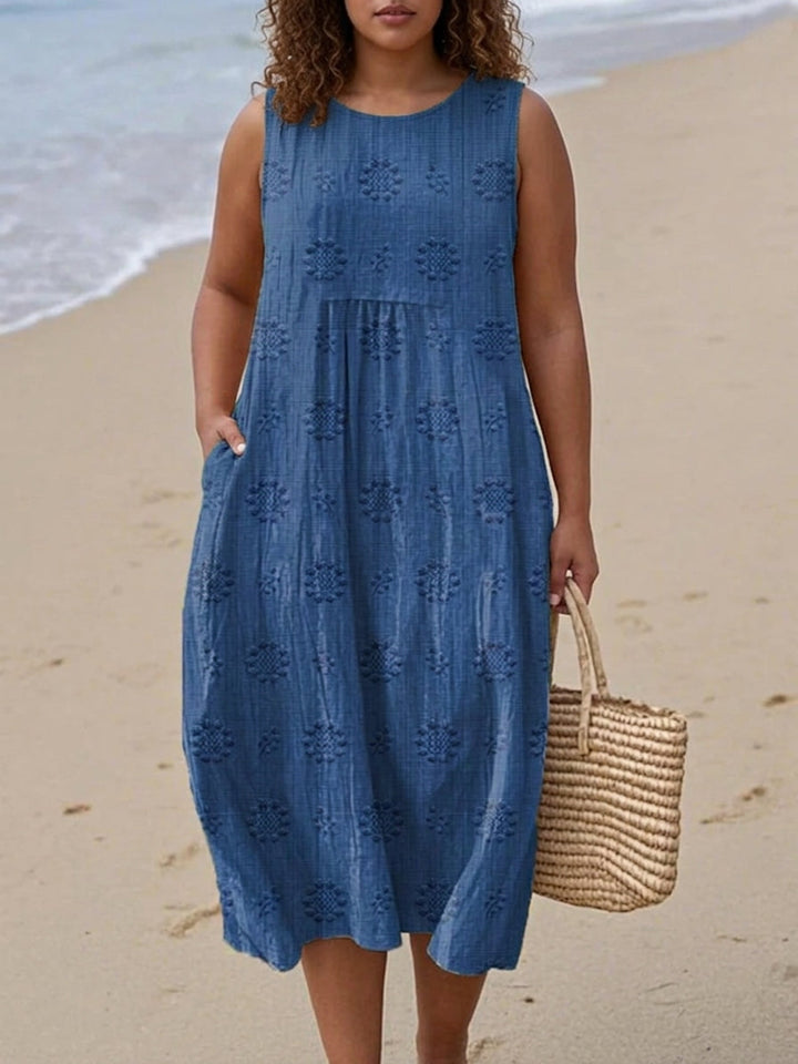 Astrid Brodeerattu Midi Mekko