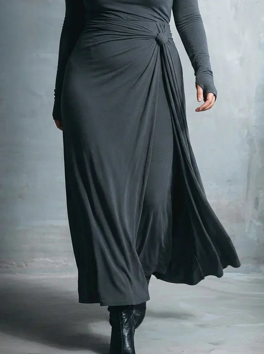 Anaïs ❘ Maxi-mekko sivusolmulla