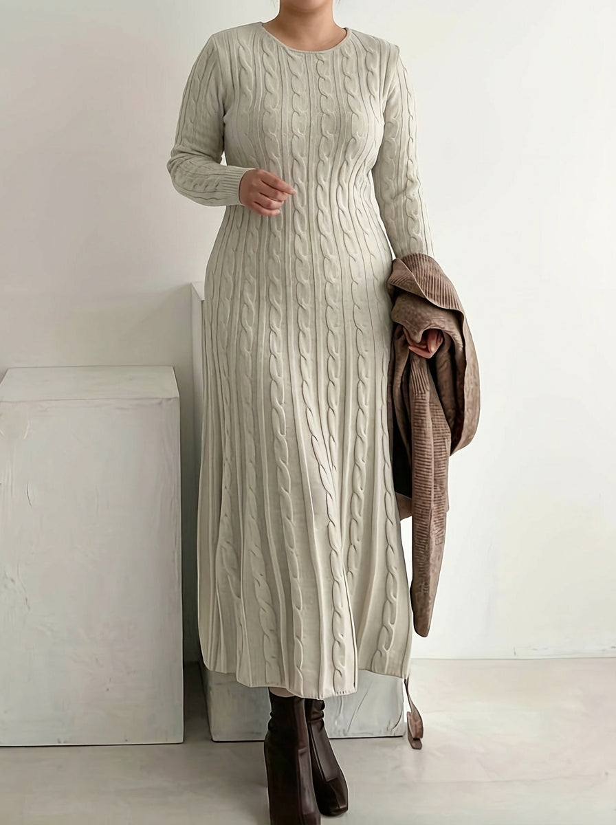 Mei | Mukava Kierretty Maxi Mekko
