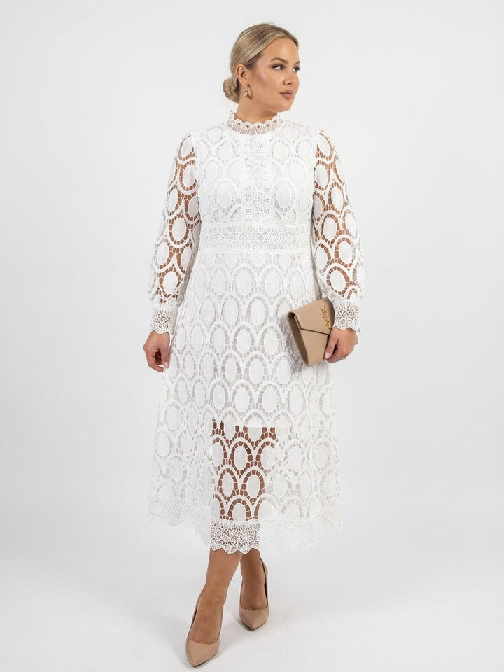 PERNILLE | Elegantti Mekko