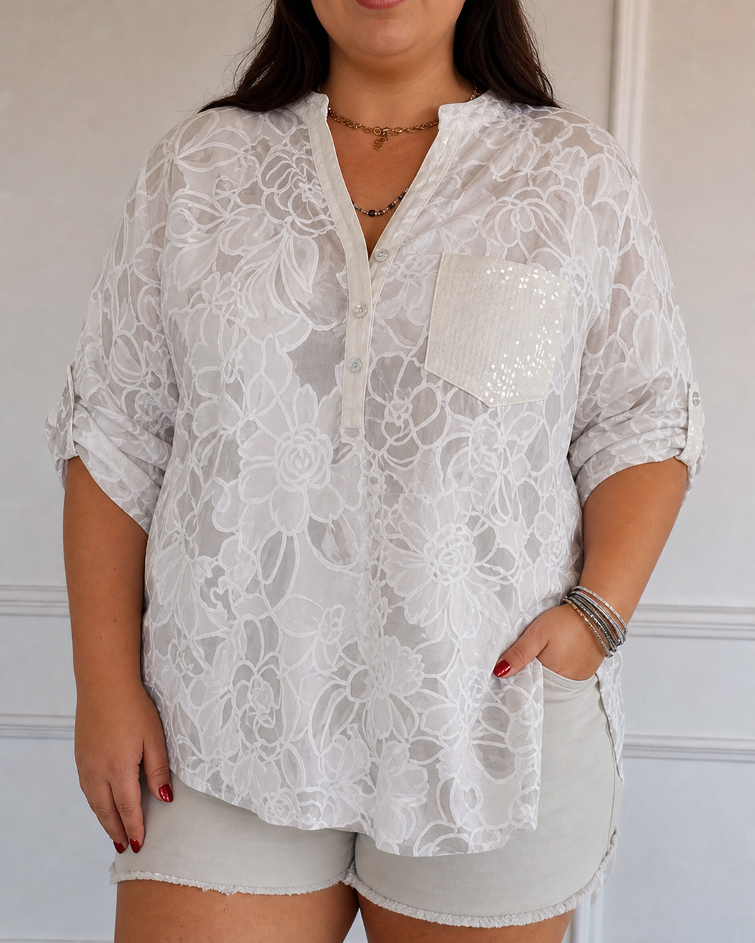 Avery | Elegantti Paita Taskulla