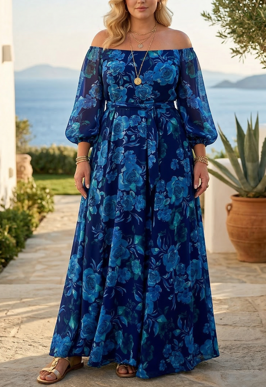 Colette - Pitkä mekko kukkakuviolla ja olkaimeton malli